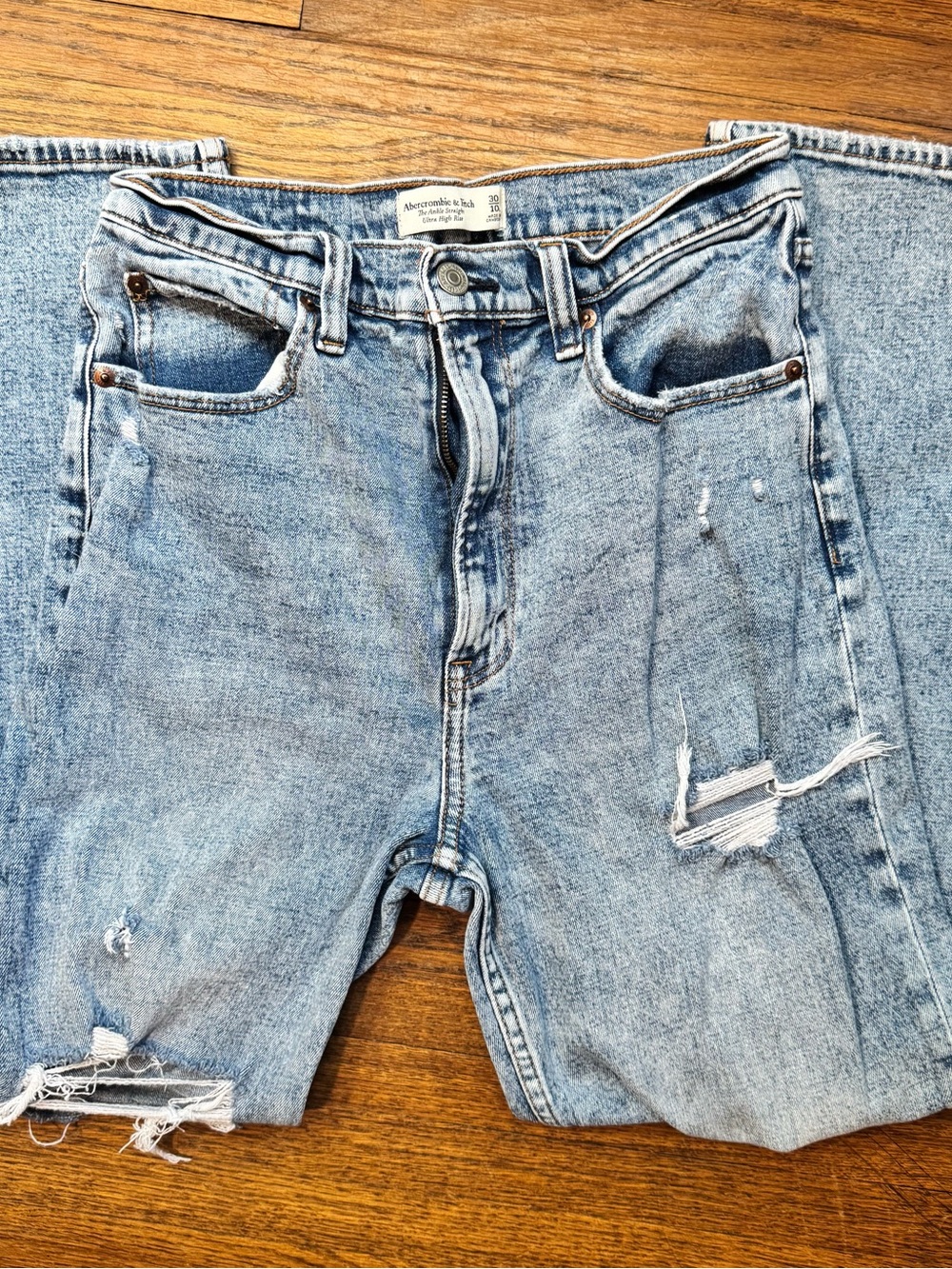 Abercrombie & Fitch Light Blue Distressed  Women’s Jeans, Size 30 Long / 10 Tall